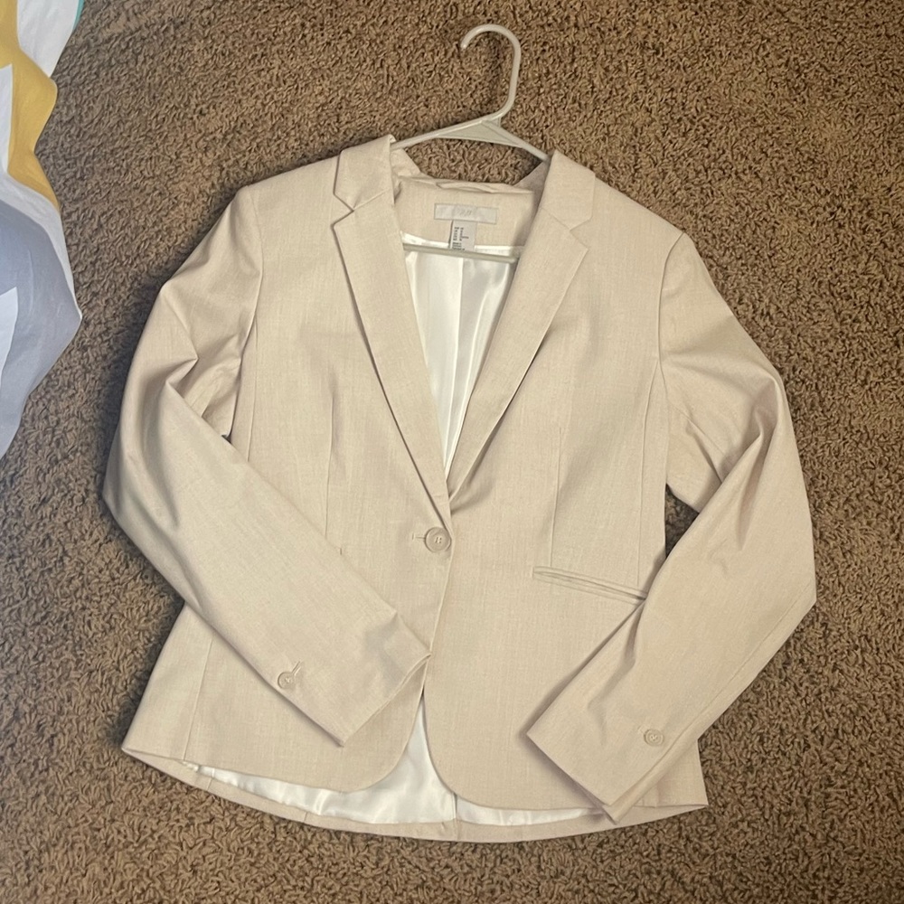 Cream/ivory blazer from H&M